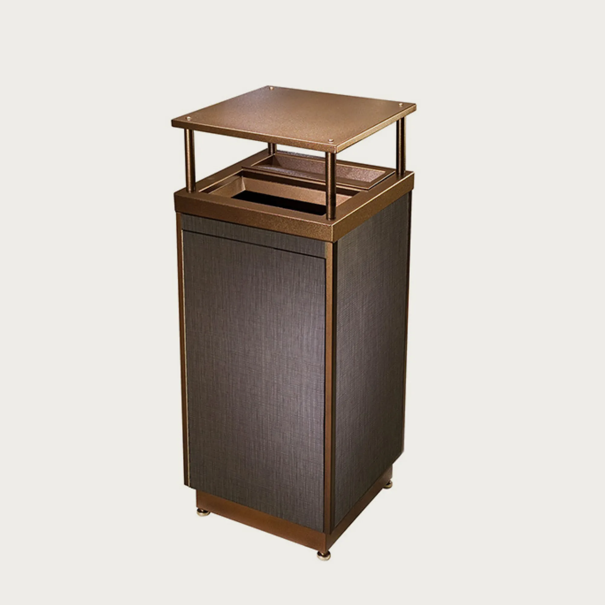 Straight Edge Ash Trash Weather Top