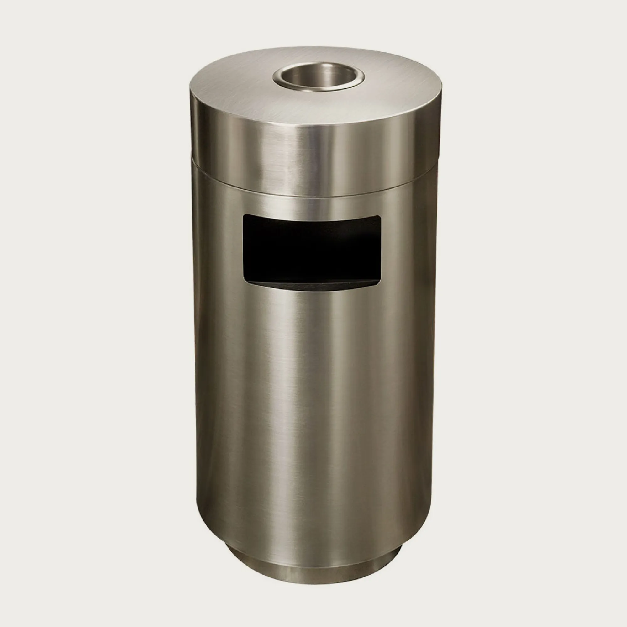 Studio Ash Trash Round Metal